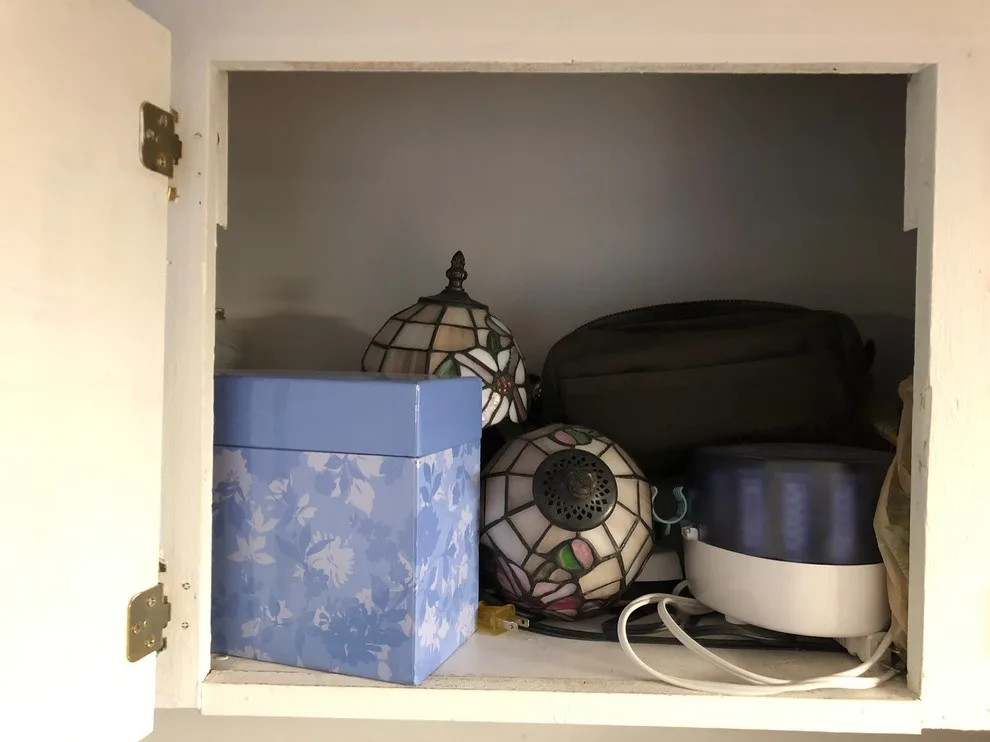 Laundry Area and Storage Units by Francesca Verri/Life Architect, Prof Organizer - Photo 5