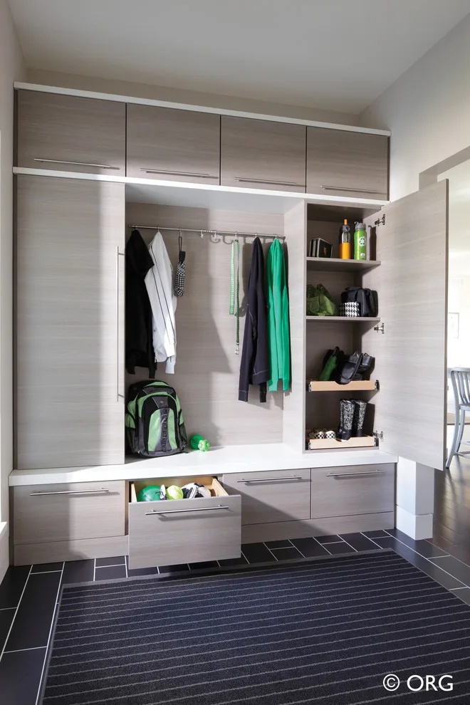 Entryway Organization by Innovate Home Org - Photo 4
