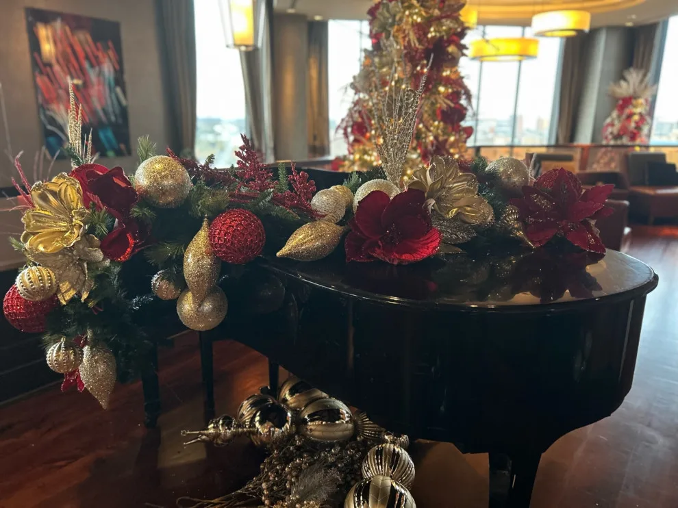 Holiday Decorating Made Easy by Order In Your Court - Photo 5