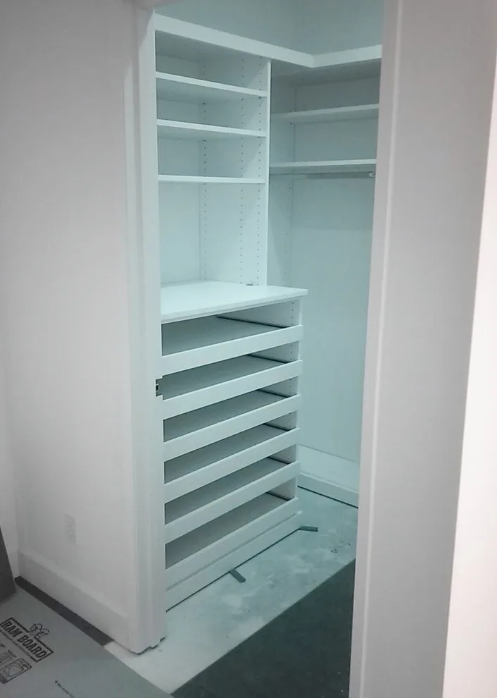 Closet Solutions - Photo 2