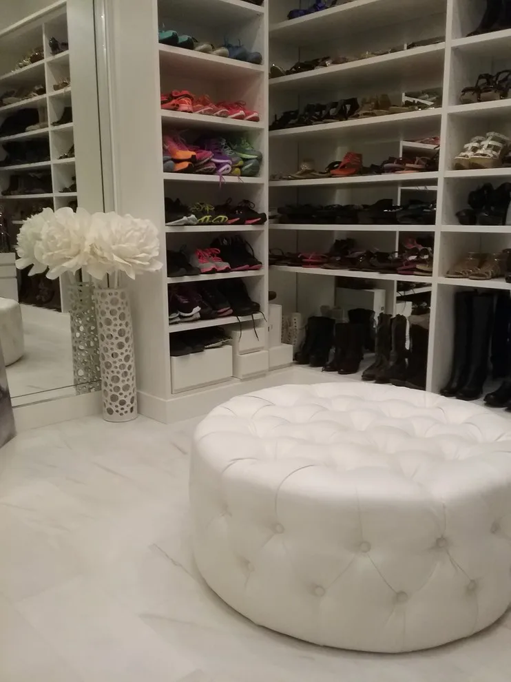 A Staged Home - Photo 5