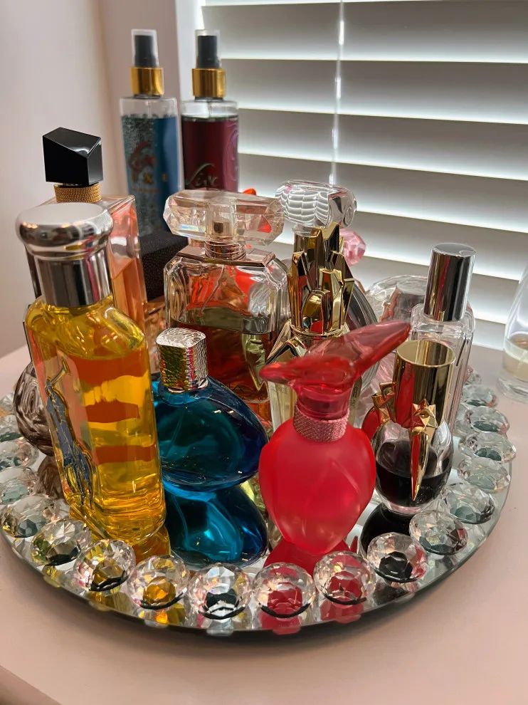 The Shopping Experience by Calming Home By Venus, LLC - Photo 2