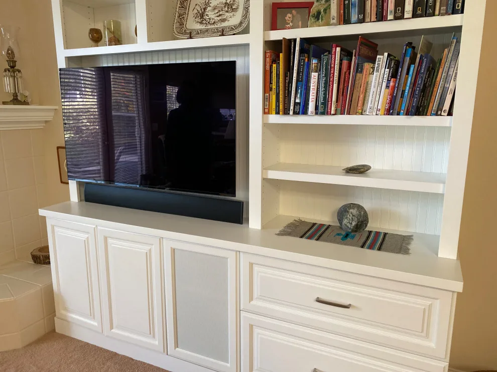 Yountville Entertainment Television Hub by Malka Sabroe-JoHanson - Photo 4