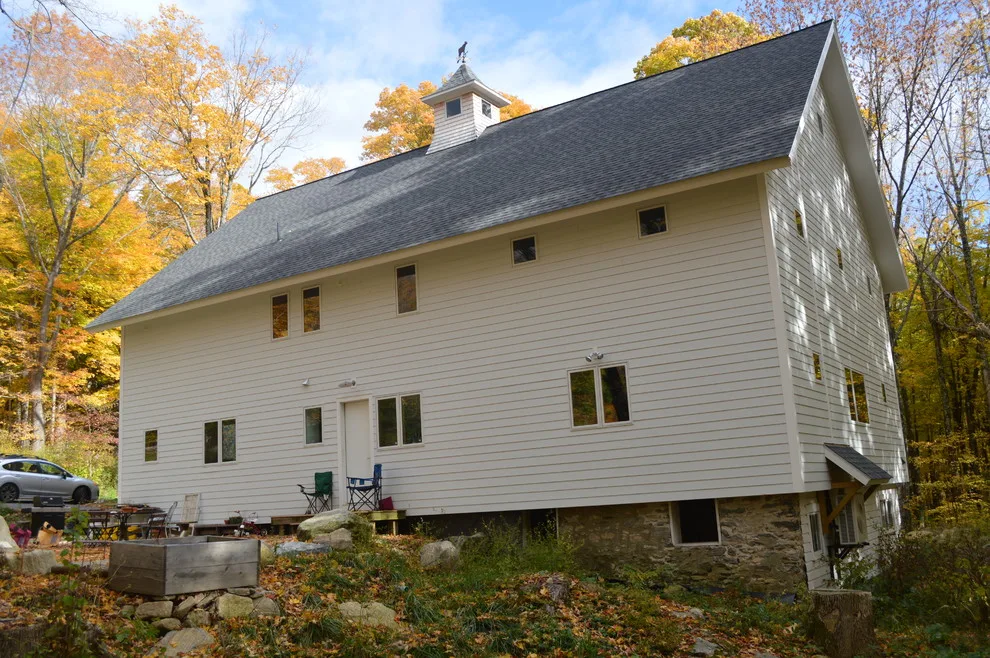 Barn-to-Home Transformation by Littlewolf Architecture - Photo 4