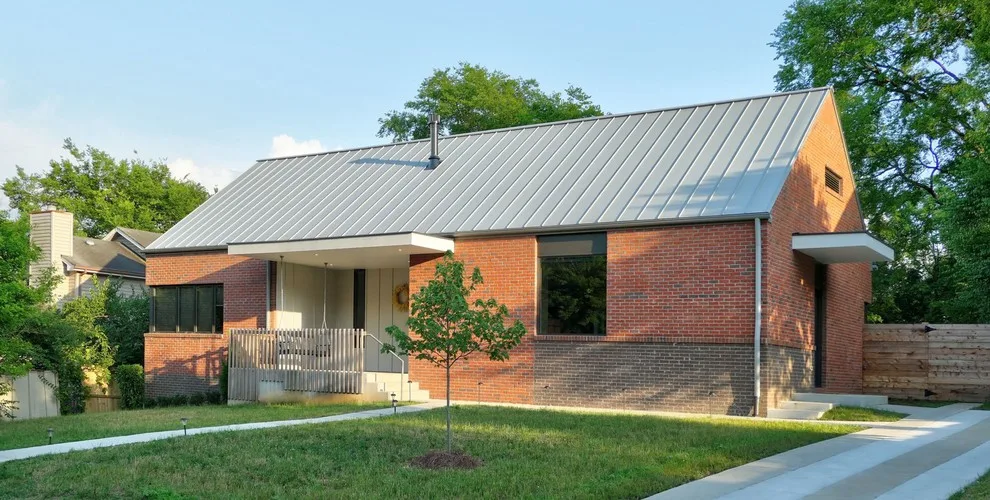 Barton Home by John TeSelle - Photo 3