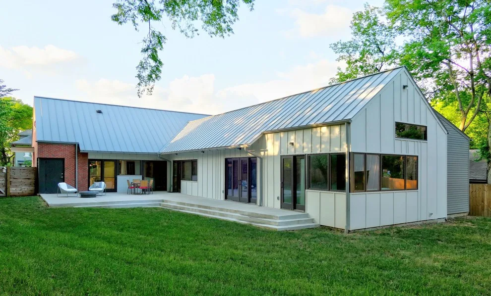 Barton Home by John TeSelle - Photo 4
