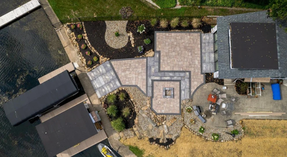 Lawns R Us Landscaping LLC - Photo 3