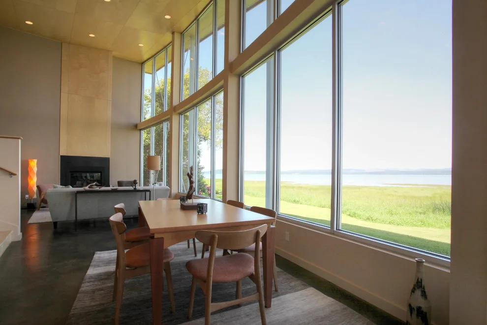 Bay Residence by EFA Inc. - Photo 5