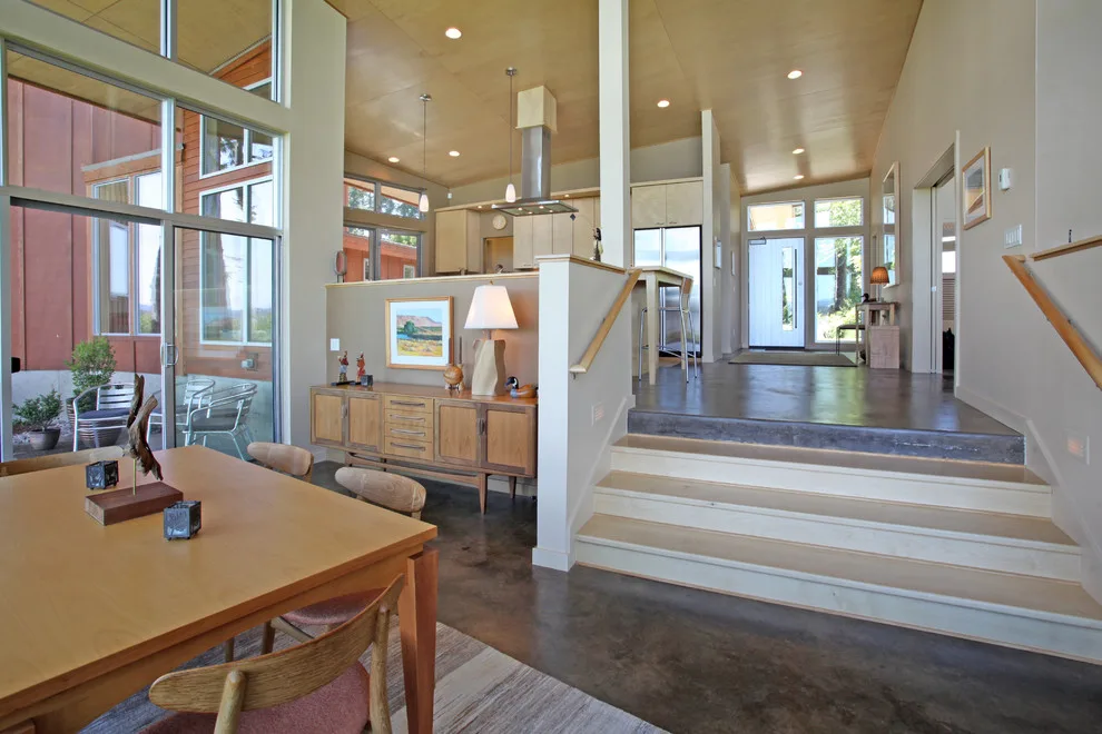 Bay Residence by EFA Inc. - Photo 3