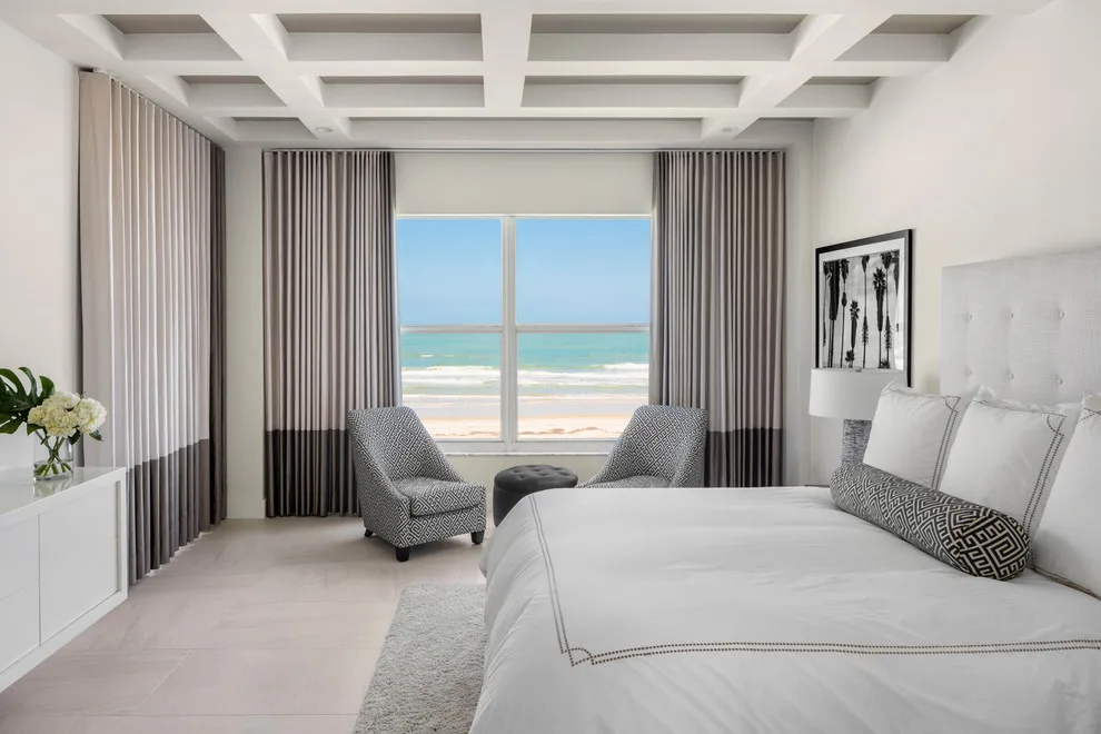Coastal Apartment by Phil Kean Design Group - Photo 5