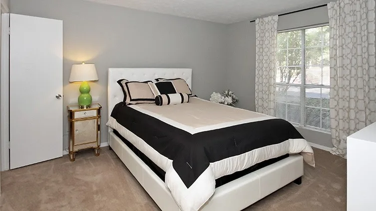 Belaire - Sample Apartment by Stephanie Schulke - Photo 4