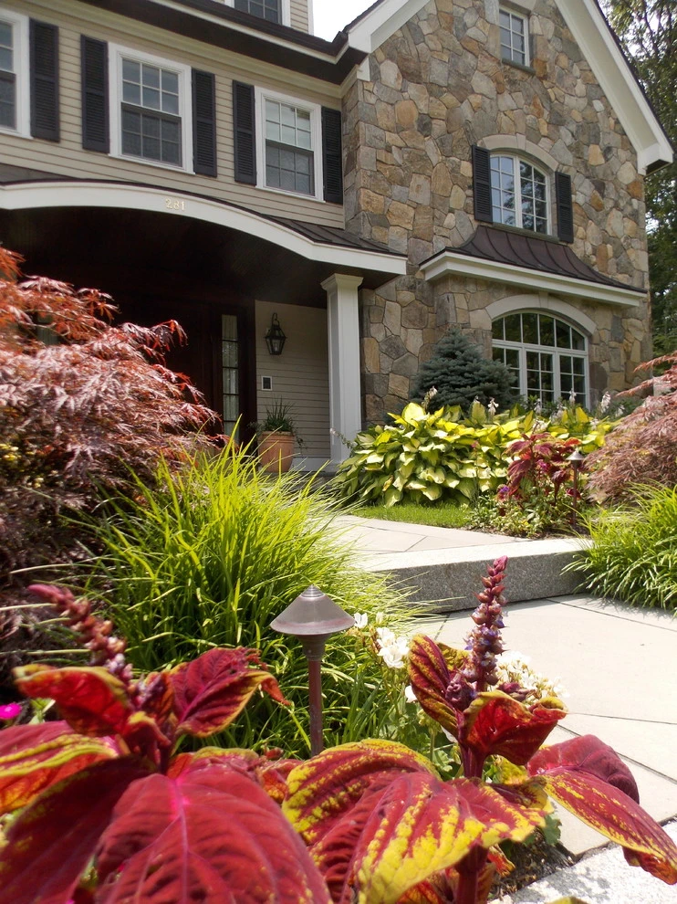 Weston Residence by Lynch Landscape And Tree Service, Inc. - Photo 20