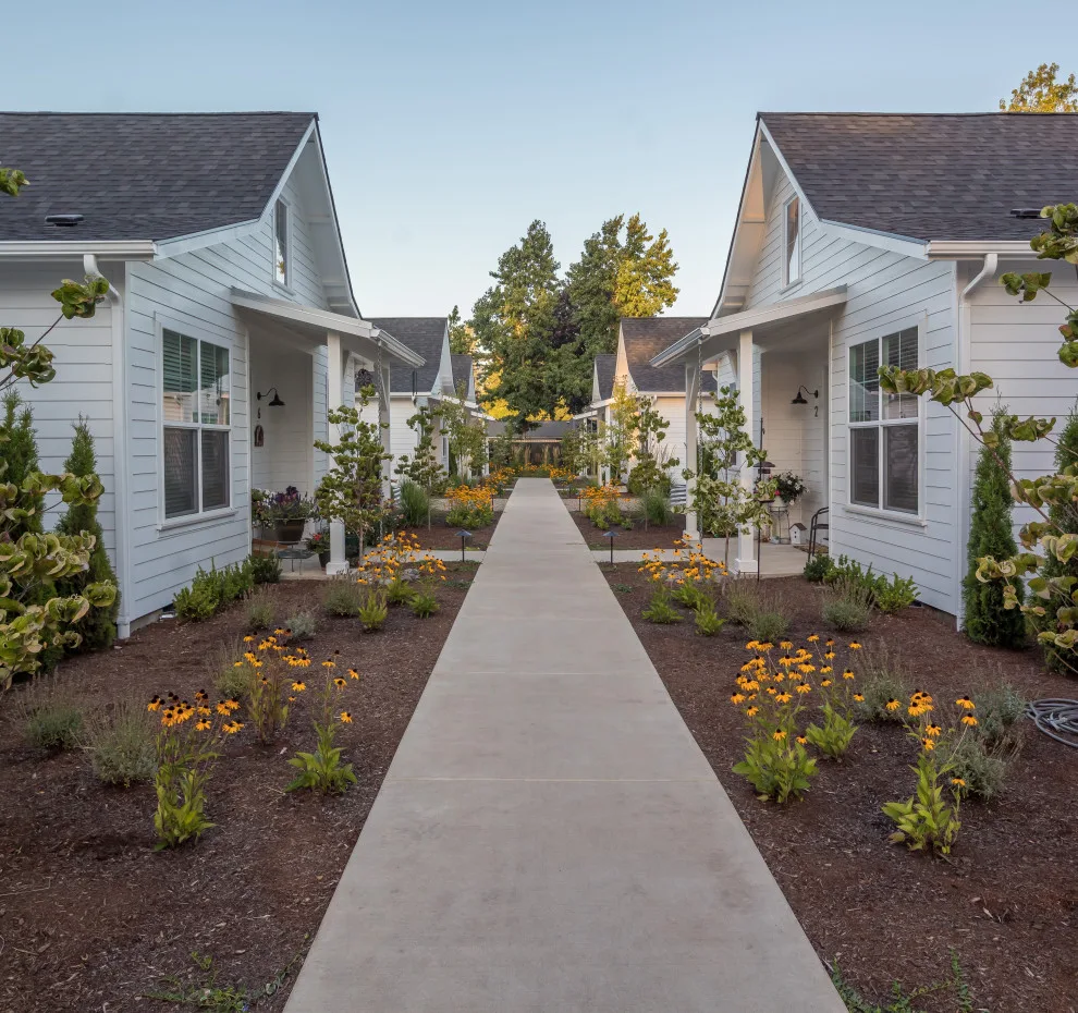 Blooming Cottages by Arbor South Architecture - Photo 3