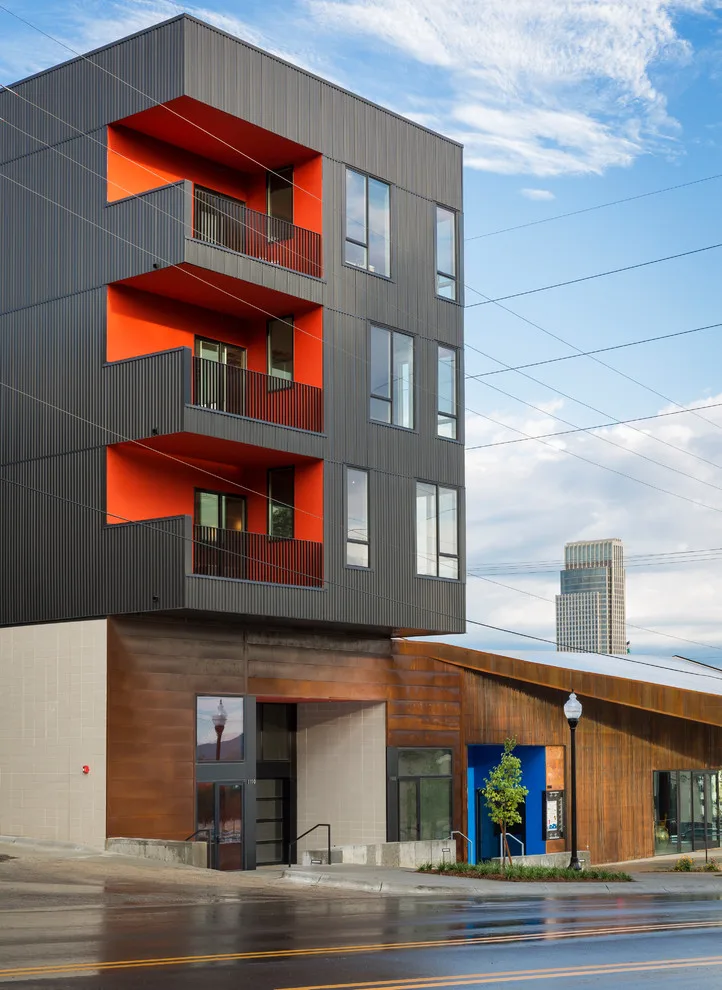 Boxcar 10 and Bluebarn Theatre by Actual Architecture Company - Photo 3
