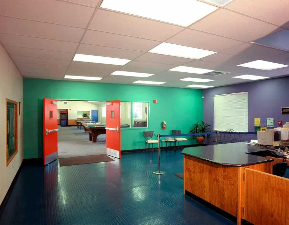 Youth Community Center by Tom Ochsner AIA - Photo 3