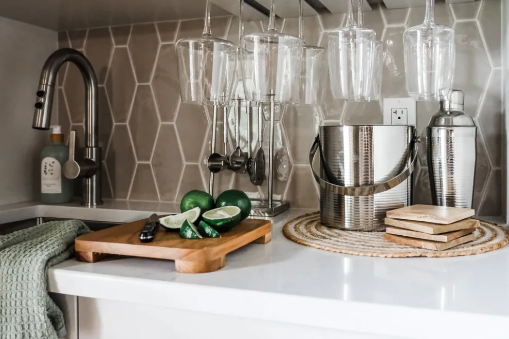 Integrated Wet Bar and Storage by Rockledge Design + Architecture - Photo 4
