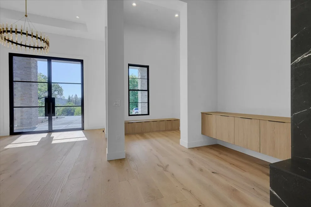 Custom Your Way Design - Photo 5