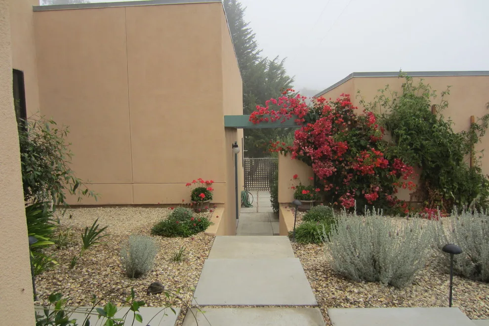 Canyon Residence by Jessica Lehrbaum Architect - Photo 7