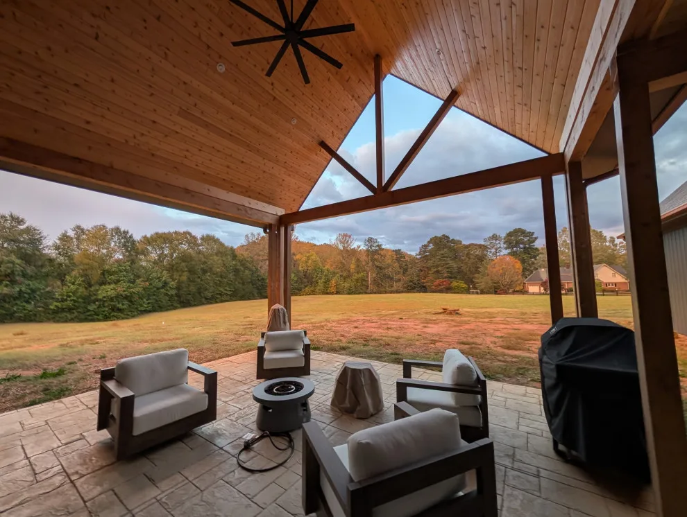 CASTEEL Reimagined by Reynard Custom Homes - Photo 3