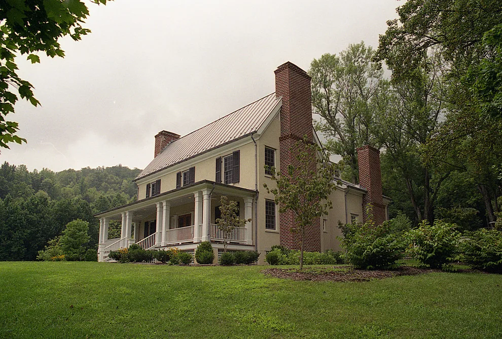 Catrock Mountain Home by B.O.B. - Beyond Ordinary Boundaries Architecture - Photo 21