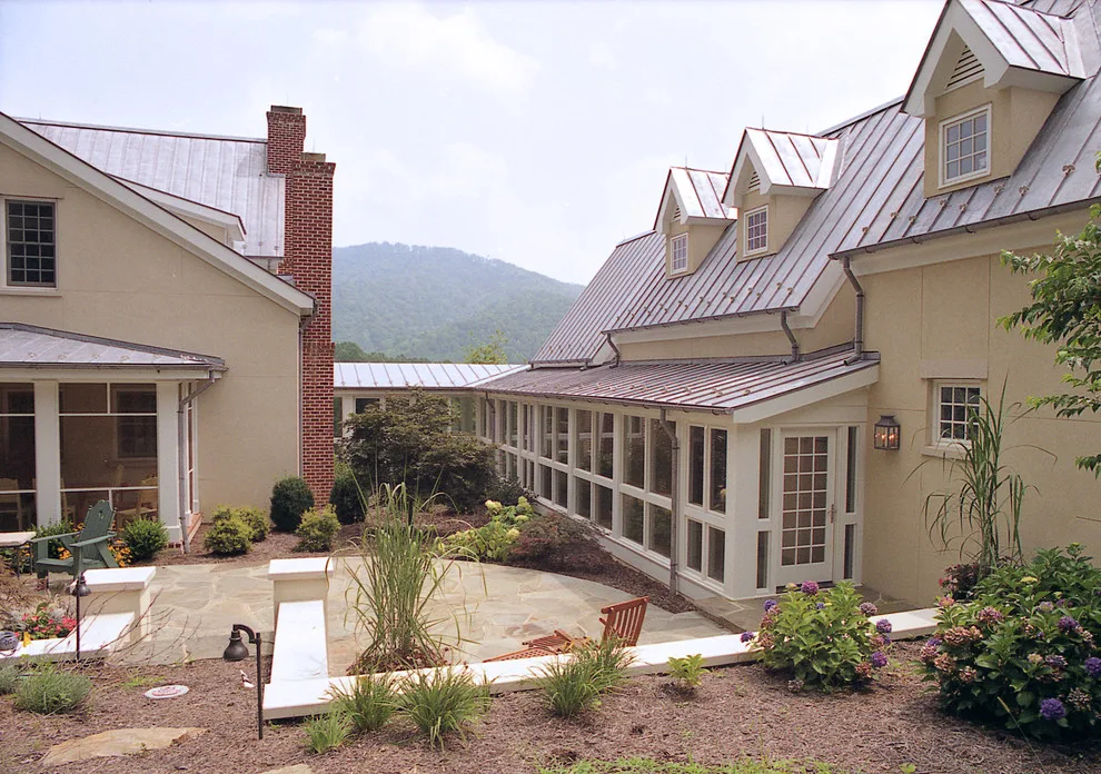 Catrock Mountain Home by B.O.B. - Beyond Ordinary Boundaries Architecture - Photo 17