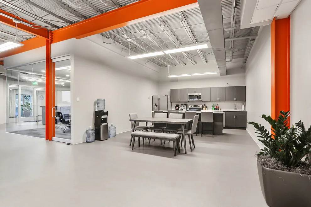 Metairie Causeway Office by M2 Studio - Photo 3