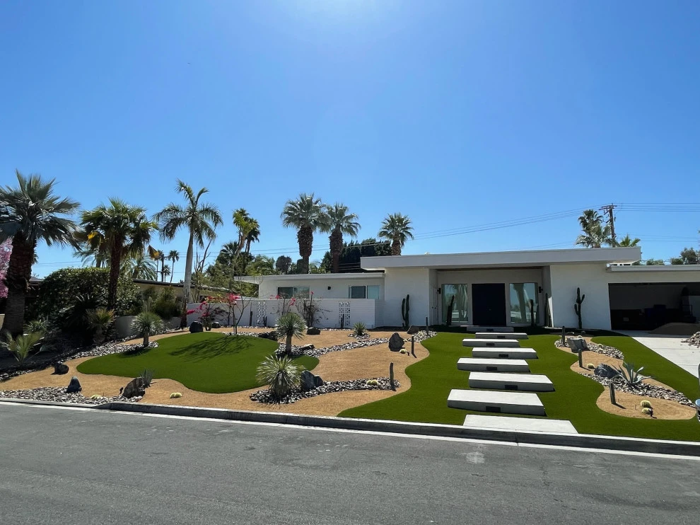 Palms Landscape Inc. - Photo 2