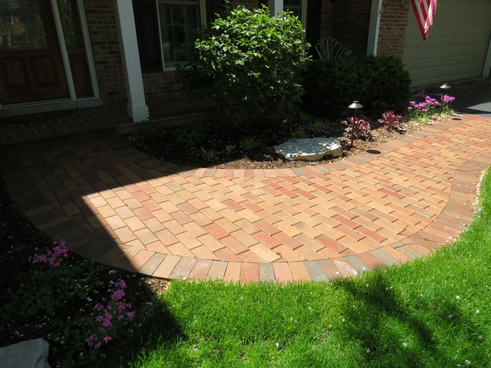 Lake Zurich Front Yard Landscape Design and Installation by Poul's Landscaping & Nursery, Inc. - Photo 6