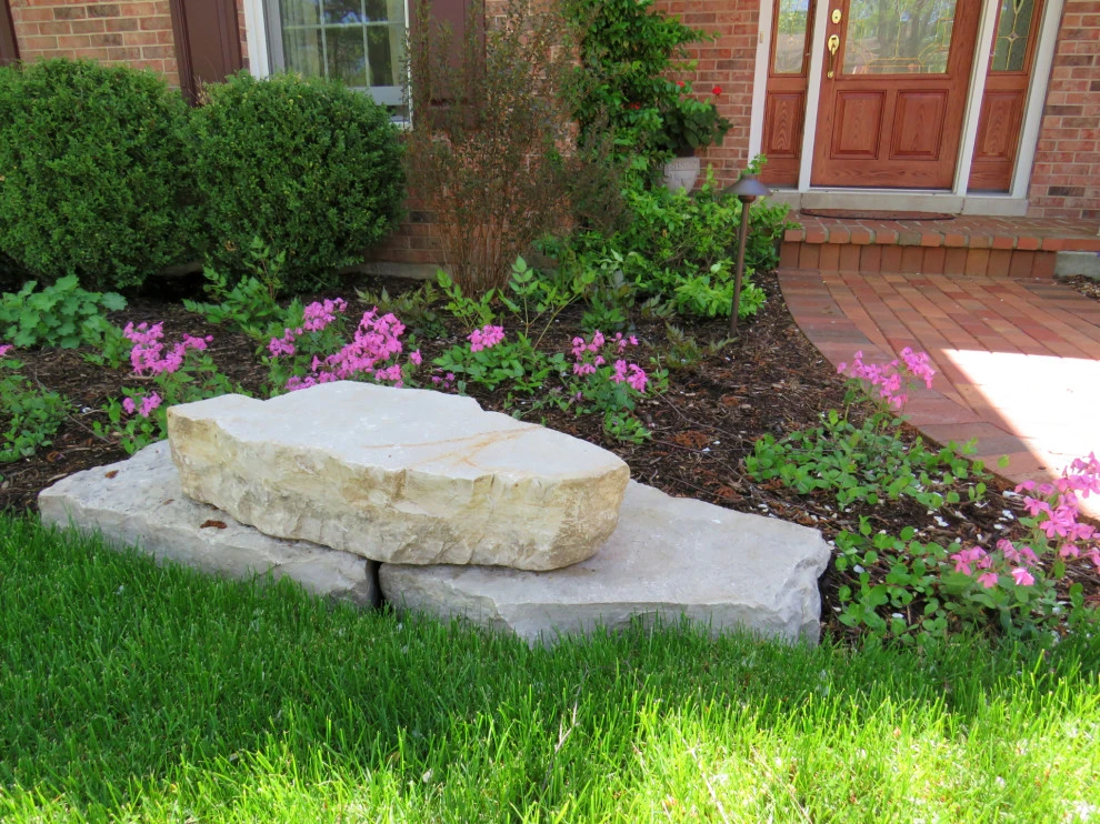 Lake Zurich Front Yard Landscape Design and Installation by Poul's Landscaping & Nursery, Inc. - Photo 5