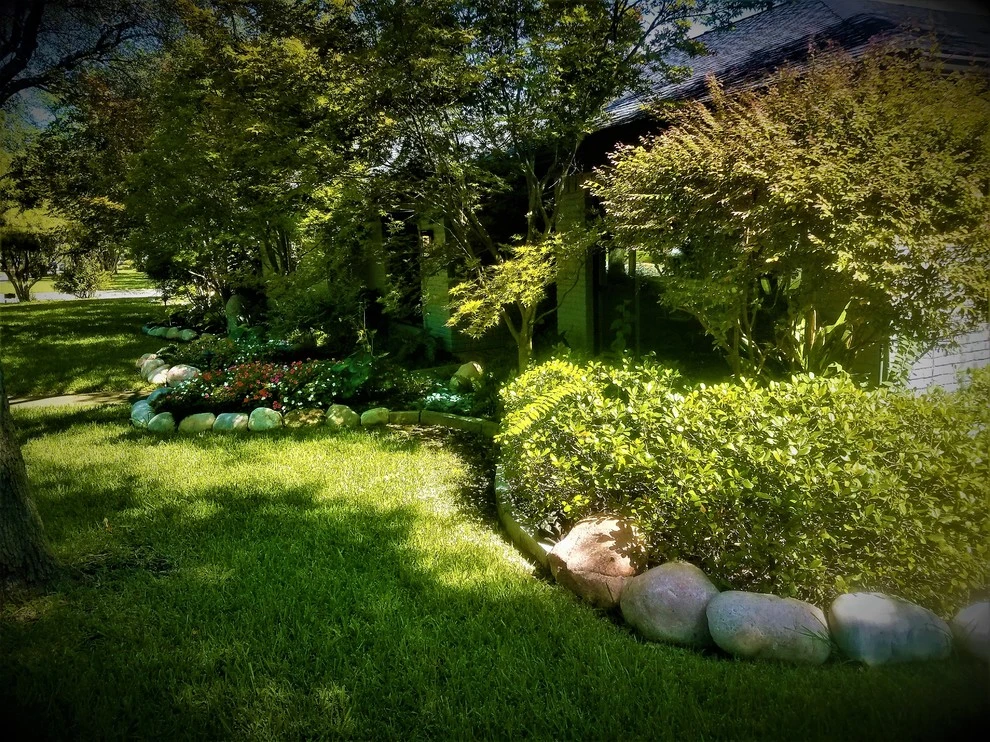 Flower Bed Landscape by Pro Cut Lawn Care & Landscape - Photo 3