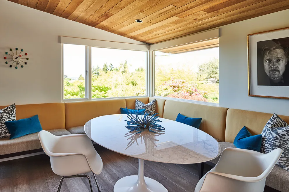 Clyde Hill Modernist by Garret Cord Werner Architects & Interior Designers - Photo 13