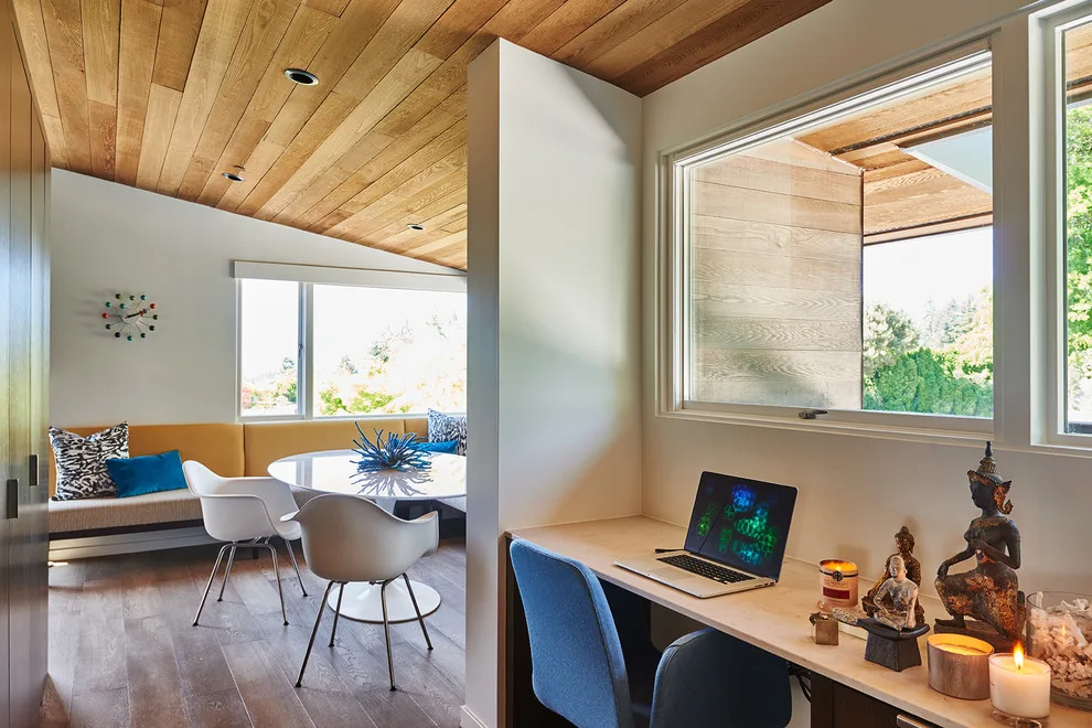 Clyde Hill Modernist by Garret Cord Werner Architects & Interior Designers - Photo 5