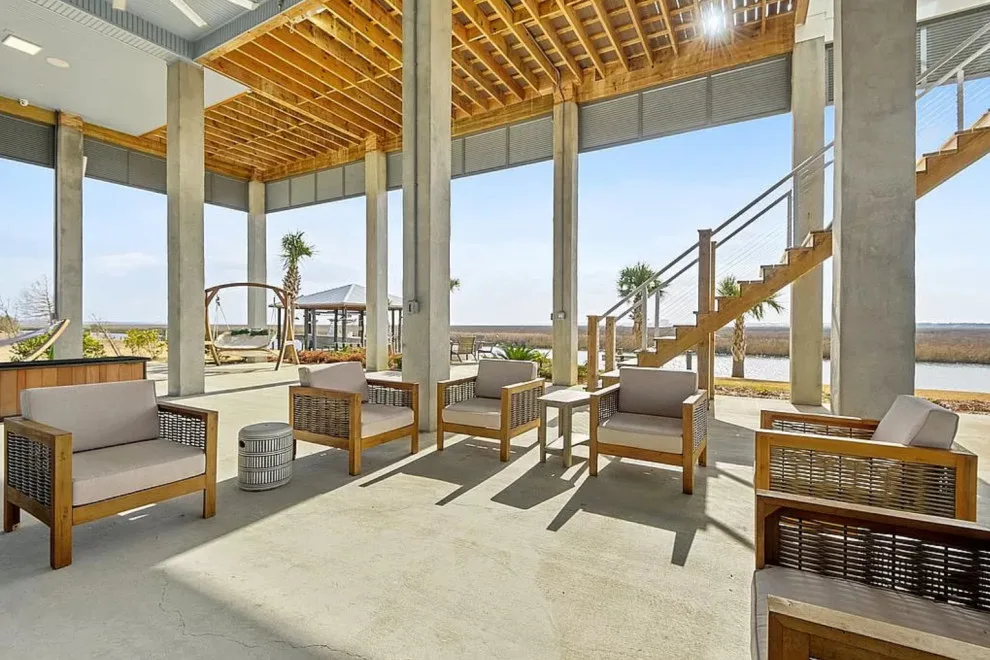 Gulf Coast Coastal Design by Arriaga & Partners Architecture LLC - Photo 16