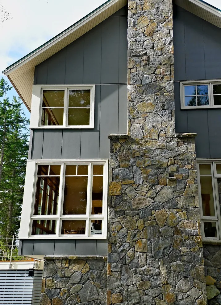 Vancouver Island Coastal Home by Tom Kuniholm Architects - Photo 11