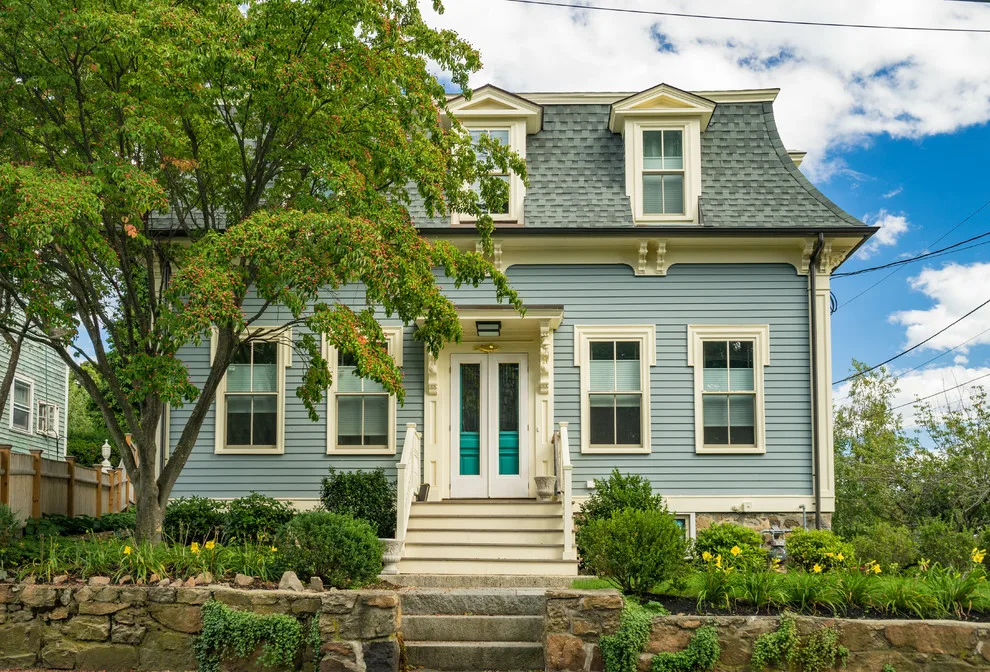 Victorian by the Coast - Marblehead by Cummings Architecture + Interiors - Photo 6