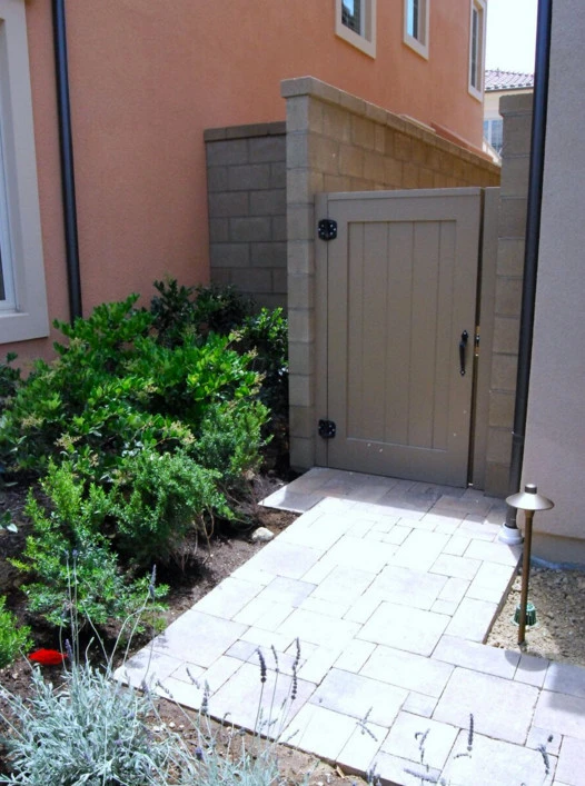 Mizani by Rescom Landscaping, Inc. - Photo 9