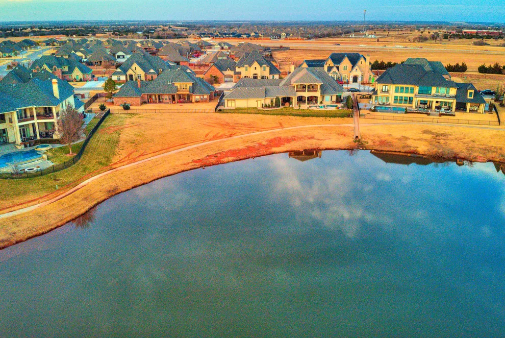 Cobblestone Lakeside Home by Jaggers Home Design - Photo 62