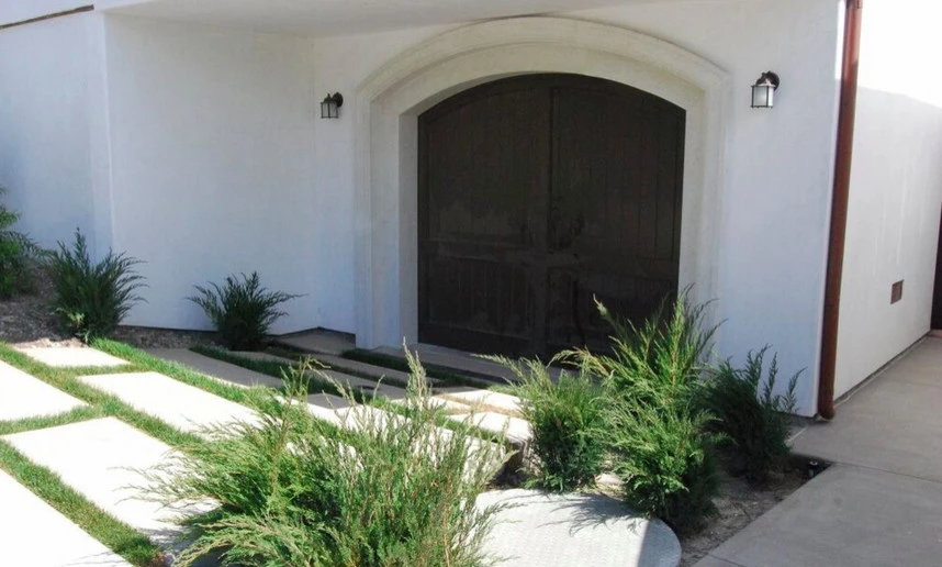 Rescom Landscaping, Inc. - Photo 11