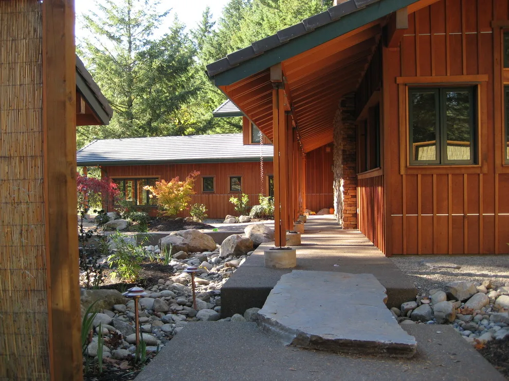 Columbia River Gorge Home by Departure L Architecture - Photo 17