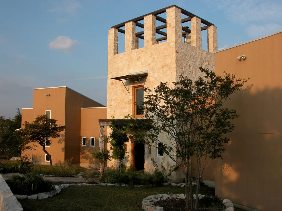 Cozy Fortress by Ignacio Salas-Humara Architect LLC - Photo 2
