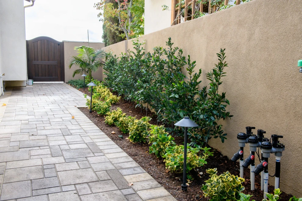 Chiaverini by Rescom Landscaping, Inc. - Photo 24
