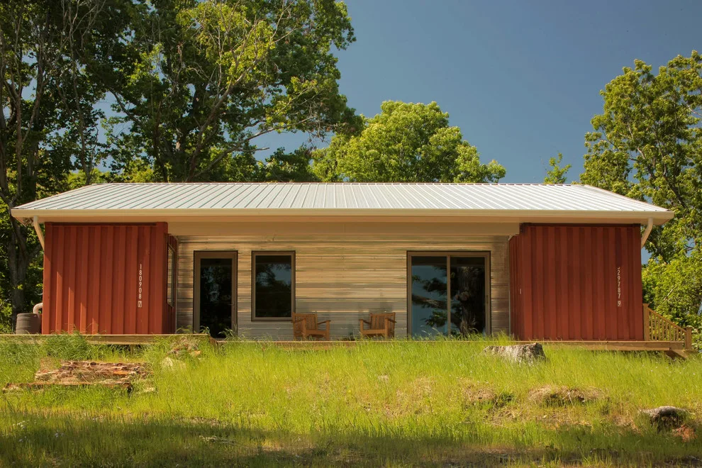 Container Lodging House by Howorth & Associates Architects - Photo 4