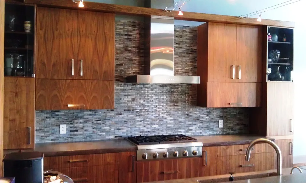 Modern Kitchens by Design Solutions:FORE - Photo 5