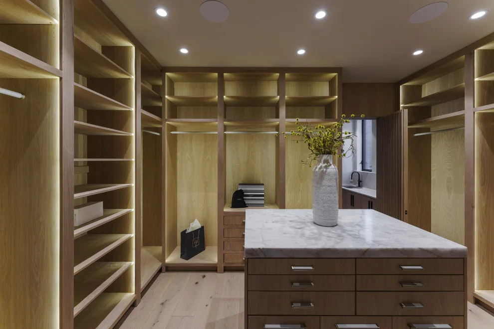 Modern Westside Residence by NSPJ Architects - Photo 15