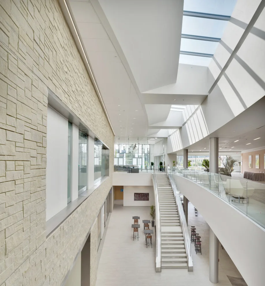 Corporate Facilities Structure by Modamerican Design - Photo 2
