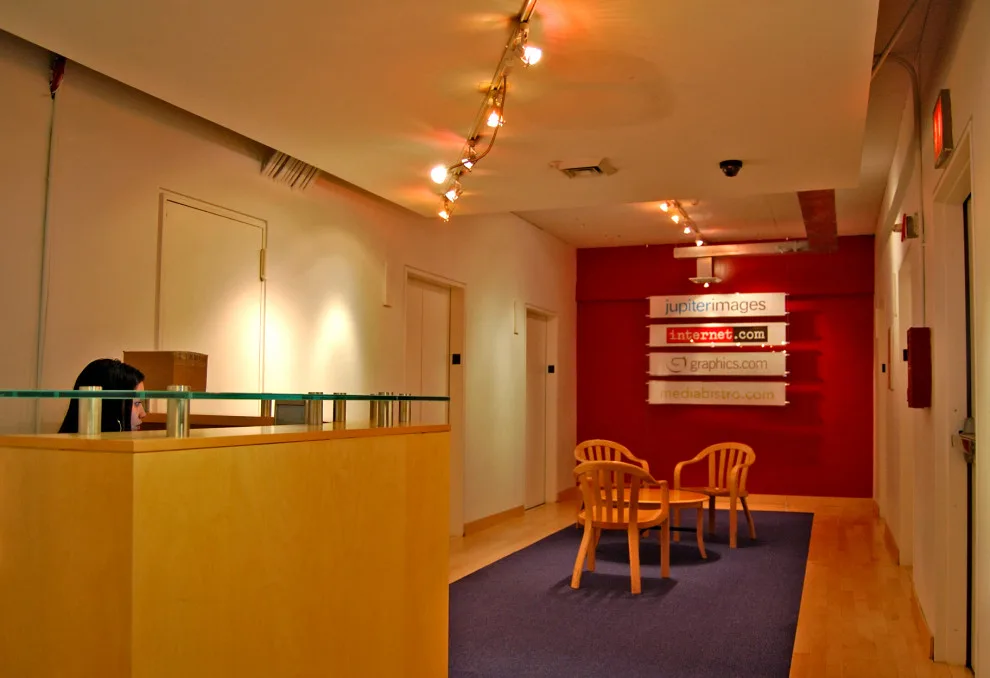 Corporate Media Bistro Office Revamp by GMH Architecture PLLC - Photo 4