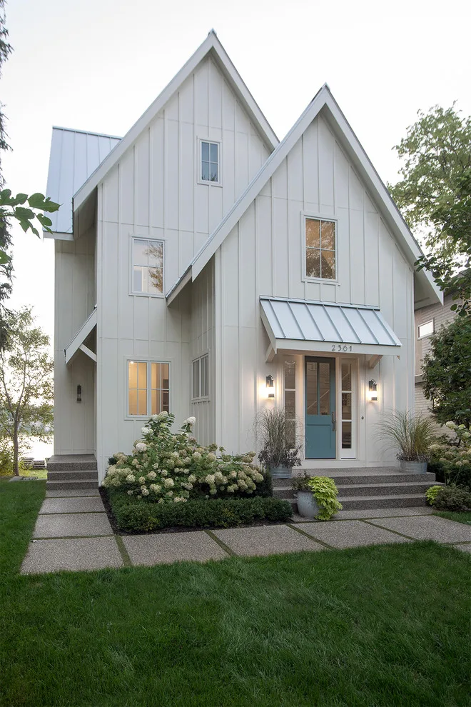 Bloomfield Township Cottage Design by Patrick Dyke Collaborative L.l.c. - Photo 2