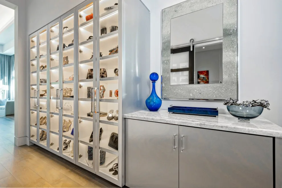 Modern Country Club by YRA Design Inc - Photo 25
