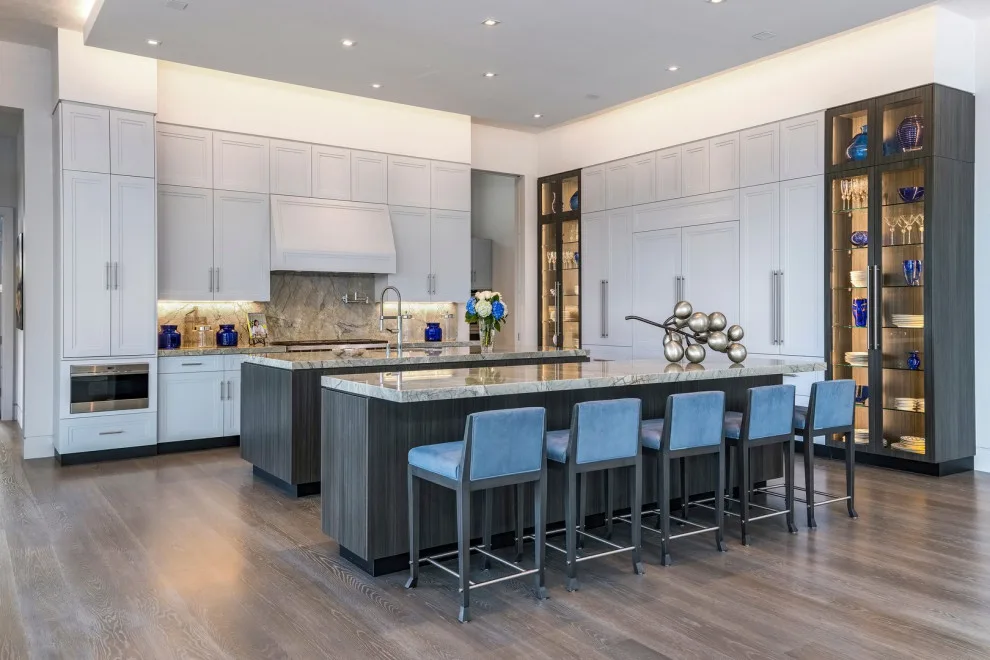 Modern Country Club by YRA Design Inc - Photo 9