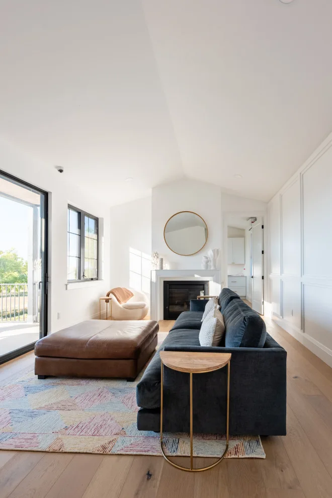 Contemporary Erie County by F9 Productions Inc. - Photo 2